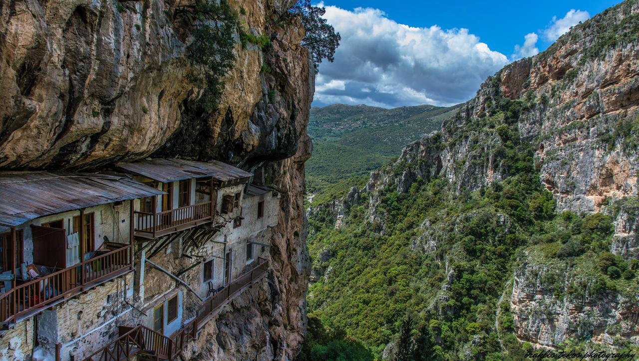 Hotel Papanikola Piana Exterior photo